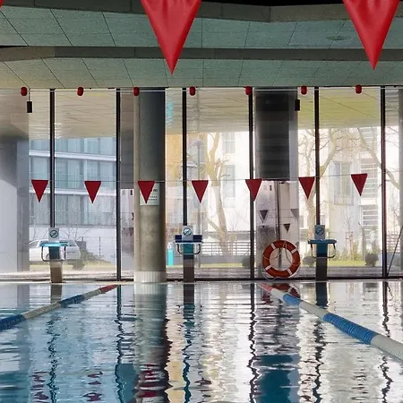 Golden Eye Seaside Park 아파트