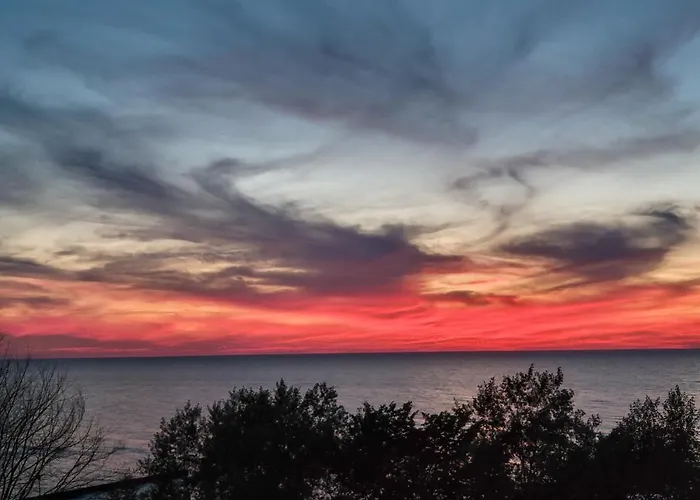 Golden Eye Seaside Park