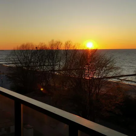 Golden Eye Seaside Park Apartment *