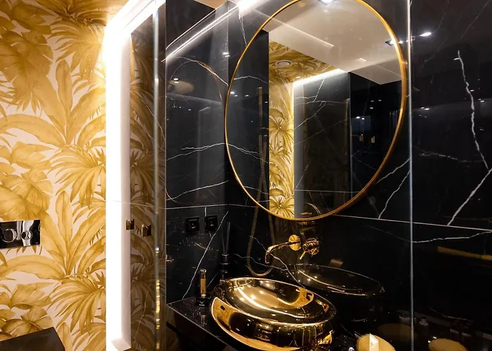 Golden Eye Seaside Park *