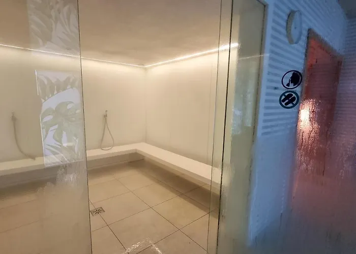 Golden Eye Seaside Park Apartment *